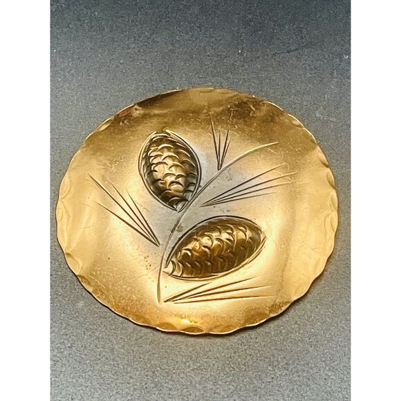Vintage Stuart Nye Hand Wrought Copper Pine Cone Brooch Made In Asheville NC - Picture 1 of 7